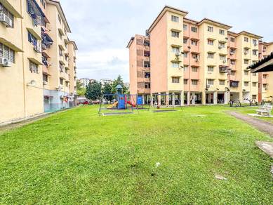 Tingkat 2 Flat pkns Semi furnished seksyen 7 Shah Alam