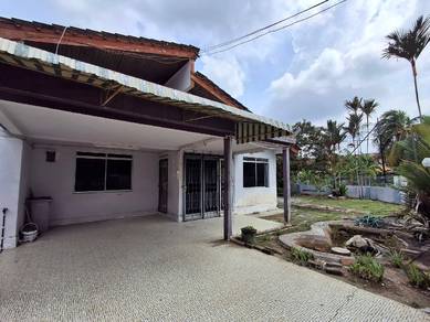Tmn Sayang Selasih, Klebang
Single Storey Semi Detached