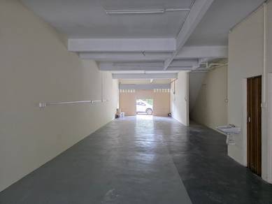 Whole unit of Shoplot Taman Sultan For Rent