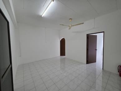Whole unit of Shoplot Taman Sultan For Rent