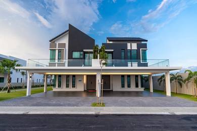 FREE Lawyer Fees Freehold Complete Double Storey Semi D Nr Padang Temu
