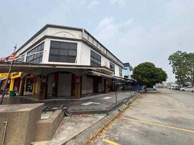 Corner Shoplot Jalan Kristal Seksyen 7 for rent