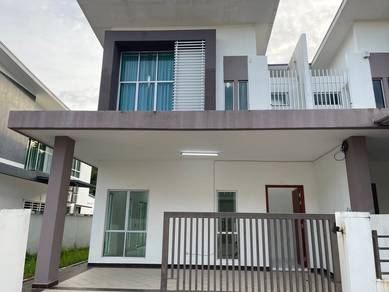 Lukut town fully furnished semi d security gated house
