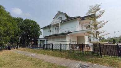 Putrajaya End Lot 2.5 story house