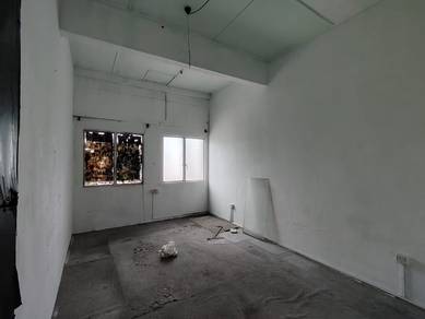 Sea Park Paramount Two Storey Shop Lot Upper Floor Facing Main Road