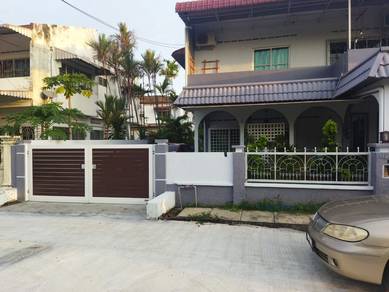 Semi d 2 tingkat jalan delima taman bukit melaka bukit beruang