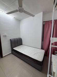 Single Female room (Low deposit)