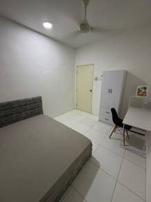 Room In Unit, Vista Alam Service Apartment, Seksyen 14, Shah Alam, FF