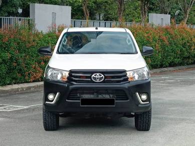 2020 Toyota HILUX 2.4 MT MY17 AN120 FACELIFT (M)