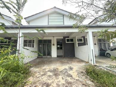 TERES SETINGKAT TAMAN LEMBAH BUJANG SAUJANA, MERBOK (Dekat Uitm, MRSM)