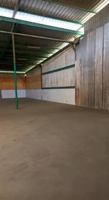 Warehouse Suitable for Storage in Balakong Seri Kembangan for RENT