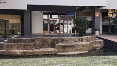 Puchong Setia Walk Grd Flr Office/Business Beautiful Front View 