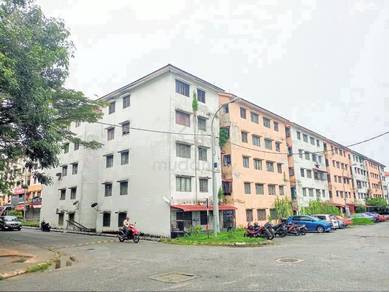 Semenyih Tasik Kesuma , Baiduri apartment Level 3 - New Painted