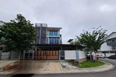 BANGI AVENUE 3 (3 Storey Corner House)