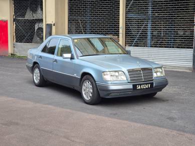 Mercedes Benz 260E W124 (A)