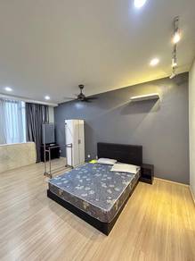 Mount Austin Cube 8 Teens Studio For rent Fully Furnished near Crest