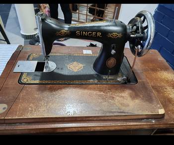 singer sawing machine 