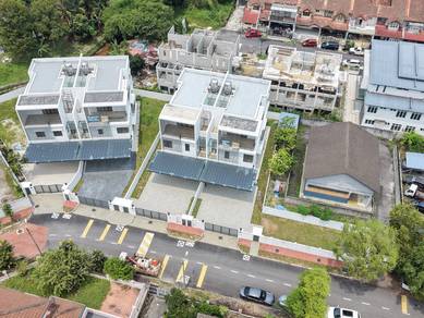 8-10Car Park NEW Completed 3sty Semi-D Taman Ikhlas,Bandar Sungai Long
