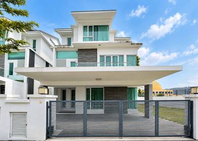 Damaisari, Wangsa Melawati, Kuala Lumpur. CORNER LOT Bungalow