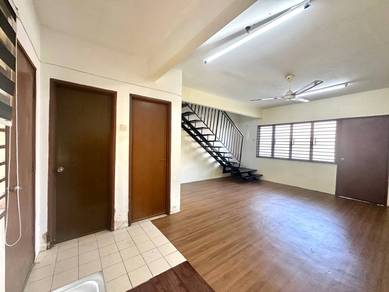 Low Cost [Teres Dua Tingkat Taman Matang Jaya Sungai Buloh]