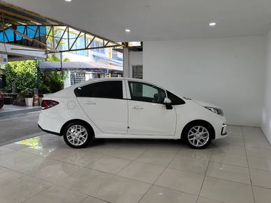 Proton PERSONA 1.6 EXECUTIVE MY21 FACELIFT