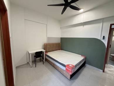 Master Room for Rent at Old Klang Road — RM750, All Utilities Included