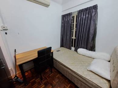 Single Female Room @ Casa Damansara 2 walk to 3 Dsara, Dsara Intan
