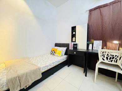 (Last Female room) Suriamas Condominium Bandar Sunway Zero Deposit