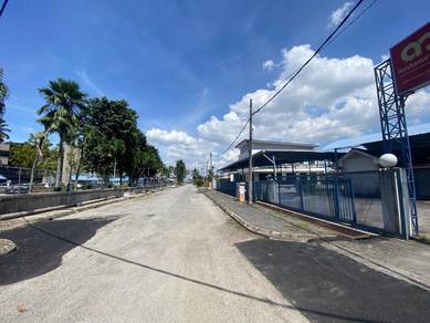 Klang commercial land car showroom for rent,facing main road