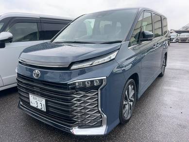 2022 SALE SPECIAL COLOUR Toyota VOXY 2.0 SZ (A)