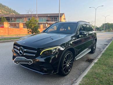 True 18/19 Mercedes Benz GLC 250 AMG DirectOwner