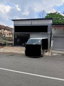 Kedai untuk Disewa (Taman Keramat, AU3)