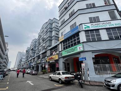 Bright & Spacious Office Unit for Rent – Ready To Move In!