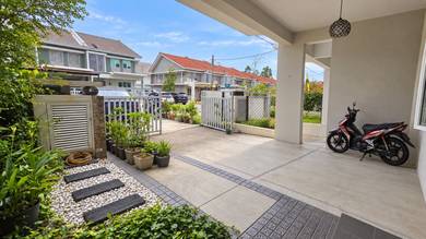 Freehold Double Storey Greenwoods Salak Perdana, Sepang