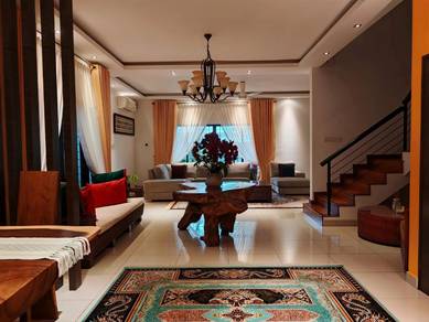 Fully Renovated & Furnished VILLA at Kayumanis Bangi