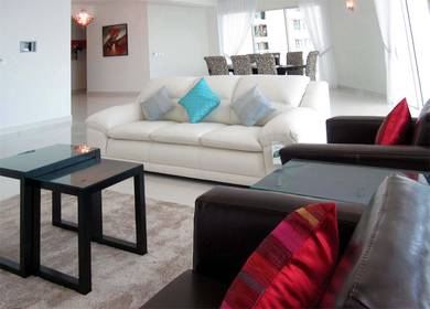 Gurney paragon , 2810sf, fully furnish