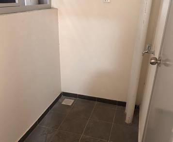 Laman Sari with Kitchen Cabinet and Fridge For Rent