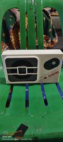 radio vintaj klasik internasional model 833
