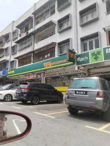 Salak South Garden Shop Apartment