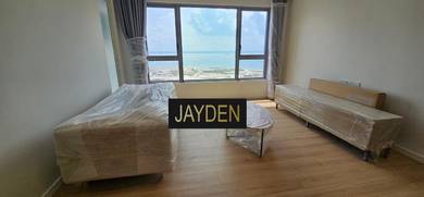 The Meg New Unit 730sf 2-Bedrooms Renovated & Furnished 1Cpark Gurney