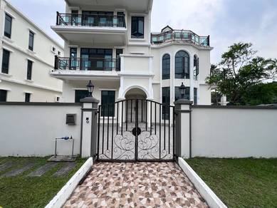 3 Storey Bungalow House / Laguna Height / Taman Laguna / Perling