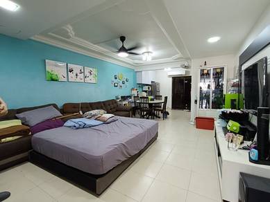 Johor Jaya Jln Seroja Nice unit Low Cost double storey for sell