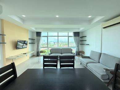 D' Golden Gate Condo Kobusak | 3 Beds 2 Baths | Partially Furnished