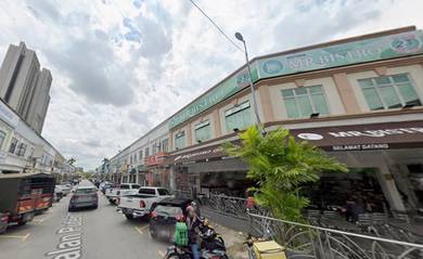 【 Bandar Puteri Puchong 🔥】Fully Extended 2 Storey Shoplot for Sale