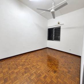 TK3 Taman Kinrara 2 Sty Corner Lot Extra Big Land Newly Renovated