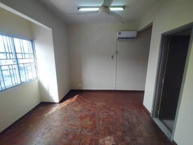 Well-maintained unit at Pangsapuri Jasmin for Rent