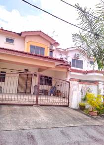 Rumah Teres 2 tingkat.