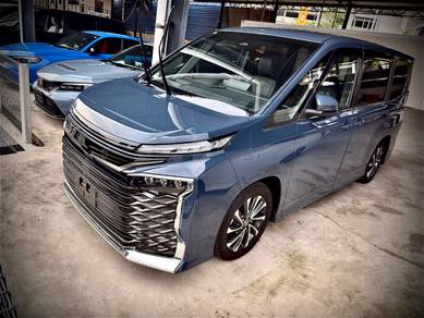 Toyota VOXY 2.0 S-Z (A)