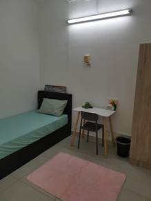 Room for Rent  ~  Residensi Sateria, Bandar Tasik Selatan