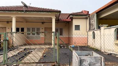 Seremban 2 garden homes , single storey 24x70 for sale